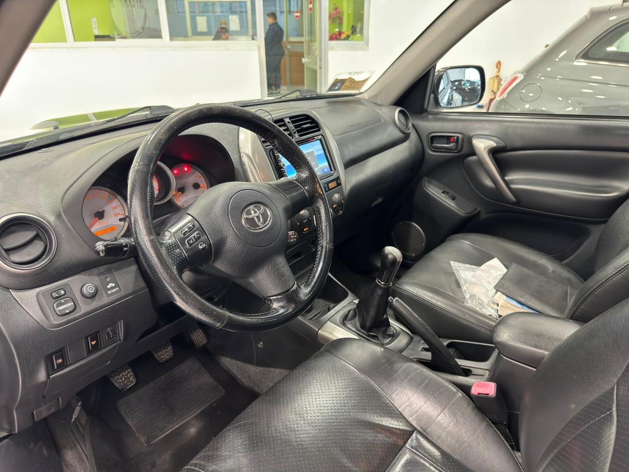 Toyota RAV 4 RAV4.com 2.0 Tdi D-4D cat 5 porte Sol