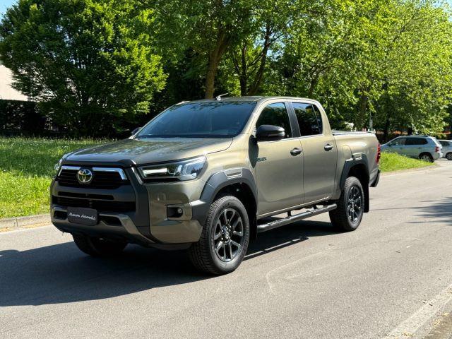 TOYOTA Hilux 2.4 D A/T 4WD Double Cab Invincible PREZZO FINITO
