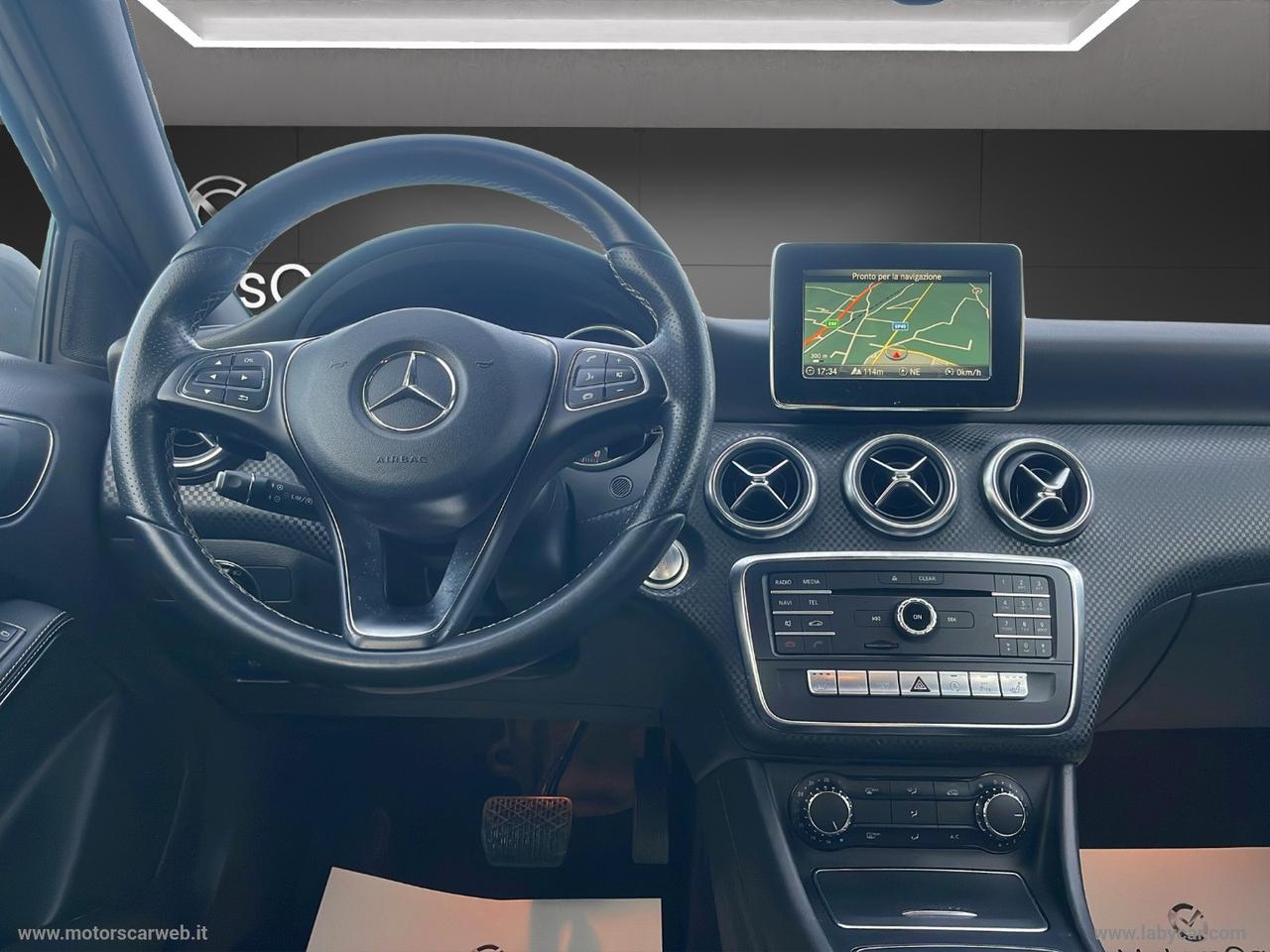 MERCEDES-BENZ A 180 Sport
