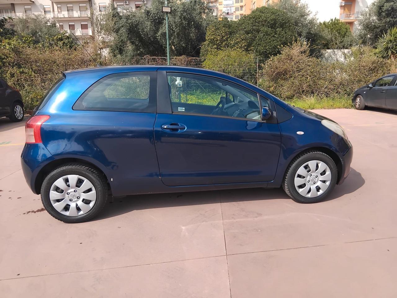 TOYOTA YARIS 1.0 3 PORTE NOW