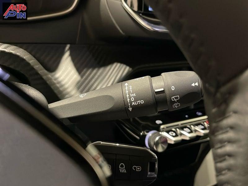 Peugeot 2008 2008 PureTech 100 S&S Allure Camera frontale