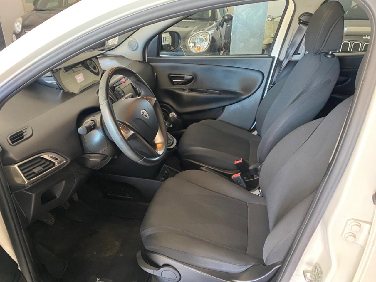 Lancia Ypsilon 1.2 69 CV 5 porte GPL Ecochic Gold