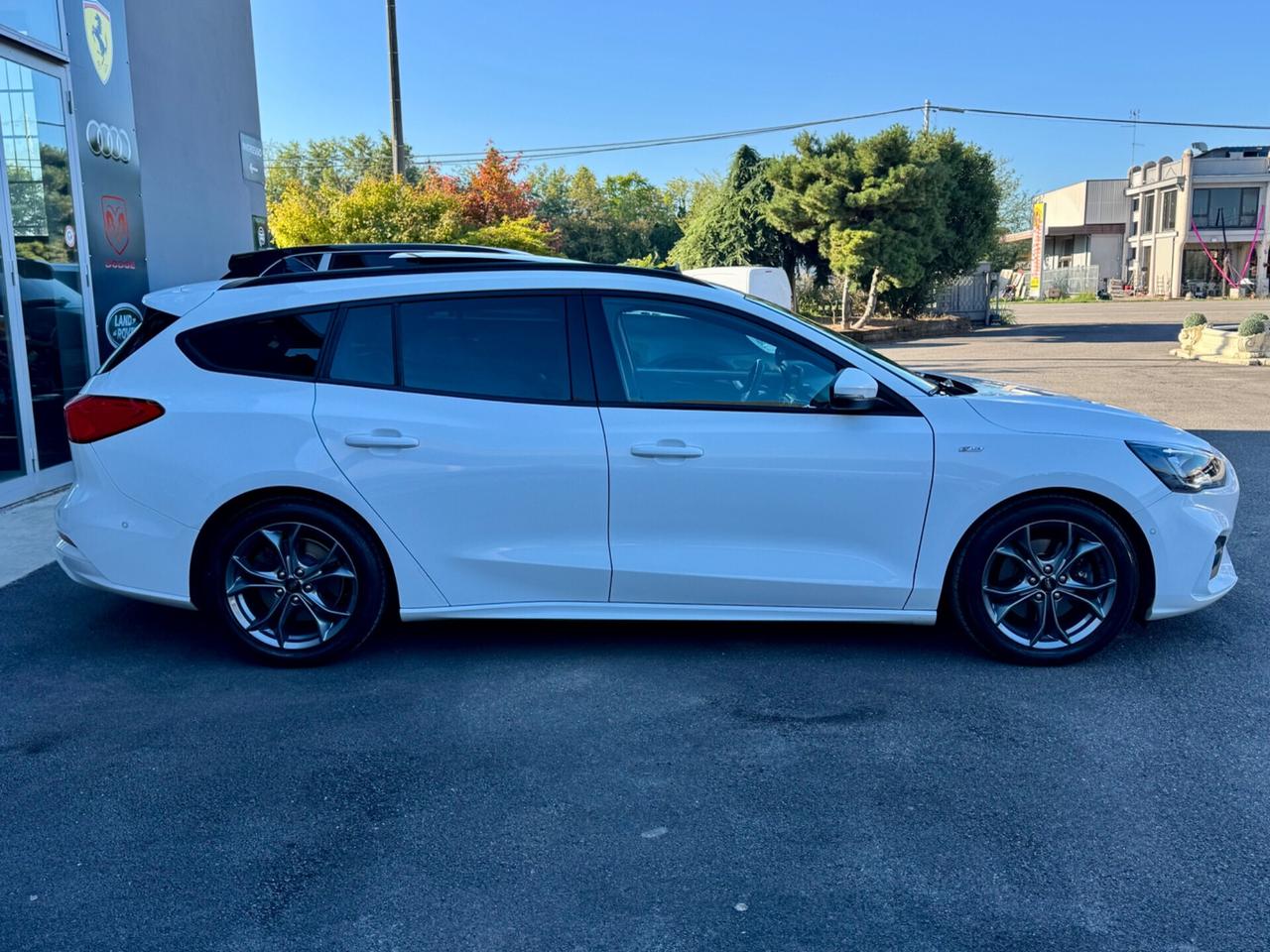 Focus 1.5 EcoBlue 120 CV automatico SW ST-Line Co-Pilot TETTO APRIBILE