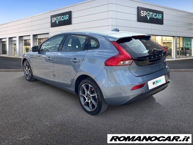 VOLVO V40 D2 Kinetic
