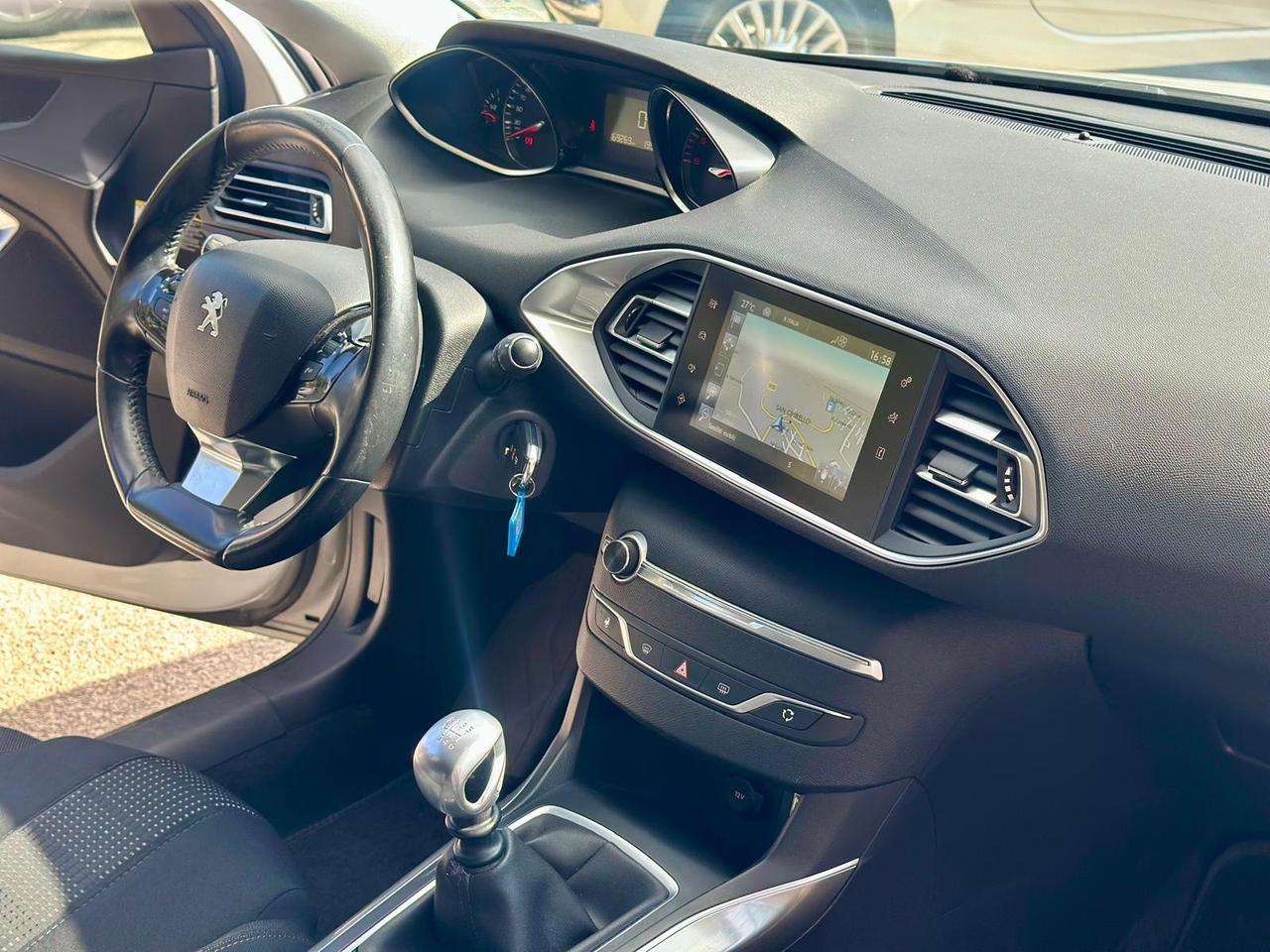 Peugeot 308 BlueHDi 120 S&S Allure