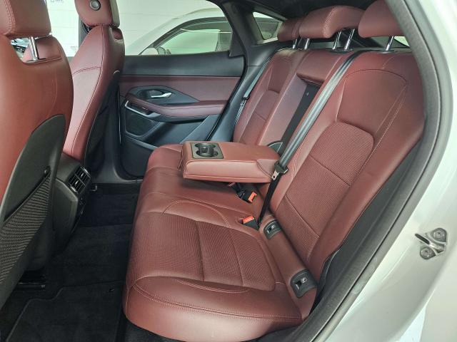 Jaguar E-Pace E-Pace 2.0d i4 mhev R-Dynamic SE awd 163cv auto