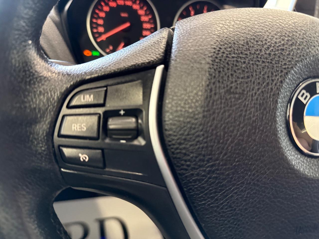 Bmw 116d Sport 3p Automatico Black Edition