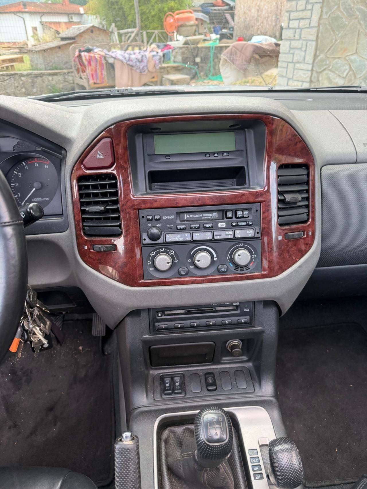 Mitsubishi Pajero 3.2 16V DI-D AUTOCARRO N1 5posti
