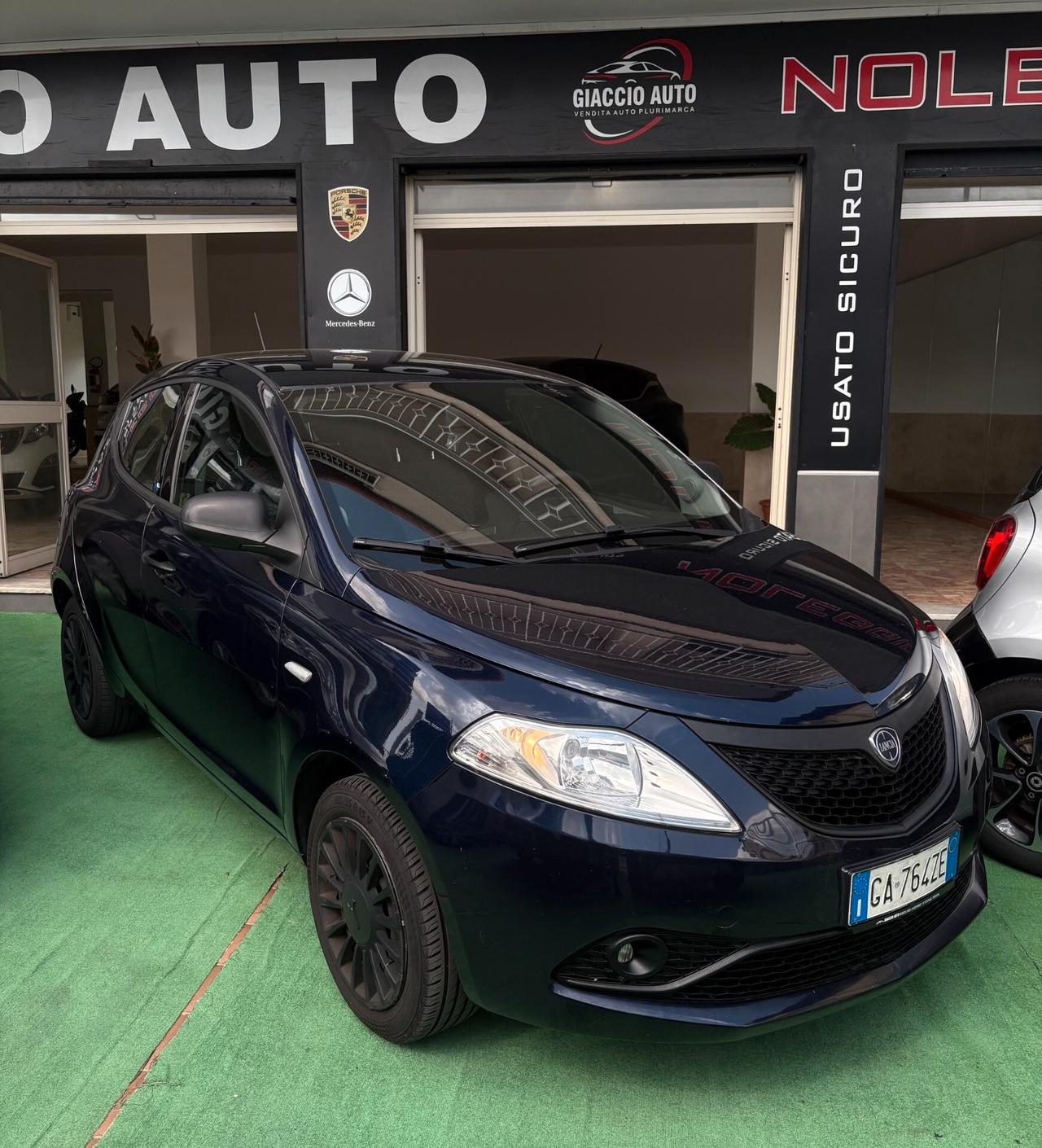 Lancia Ypsilon 1.2 69 CV 5 porte GPL Ecochic Monogram
