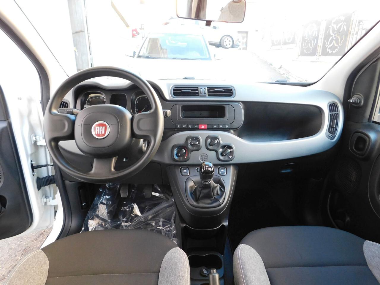 PANDA 1.0 Hybrid AUTOCARRO 4posti N1