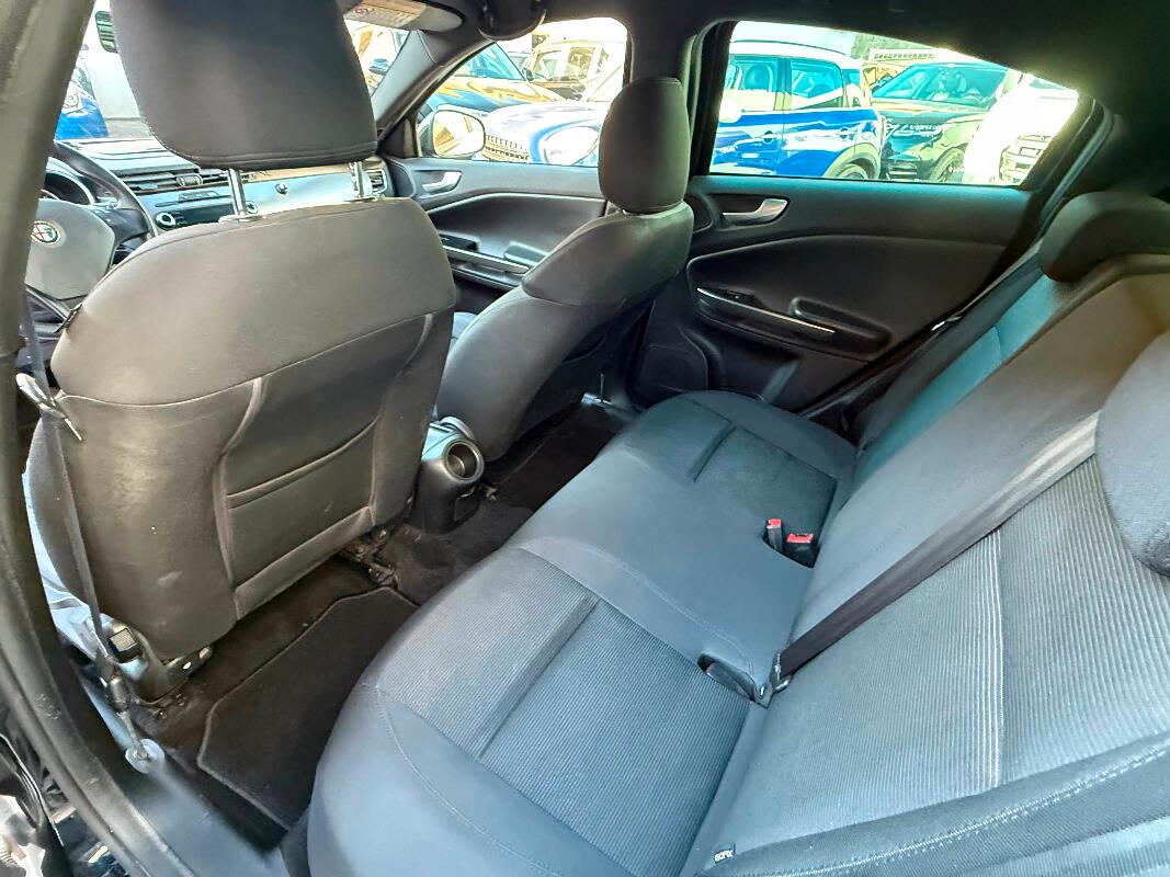Alfa Romeo Giulietta Giulietta 1.6 jtdm Veloce