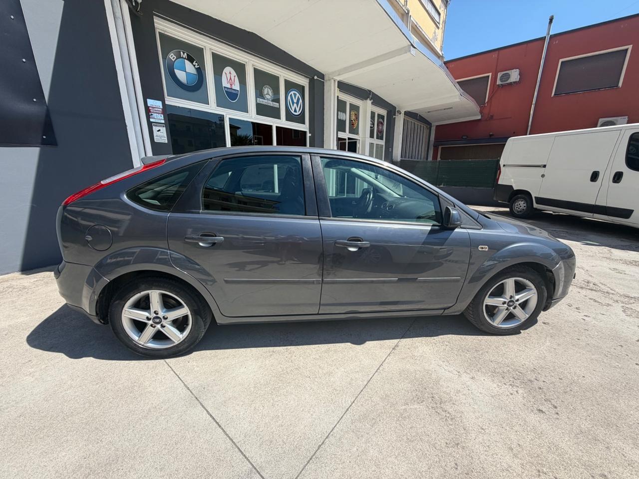 Ford Focus C-Max 1.6 TDCi (90CV) Coupé
