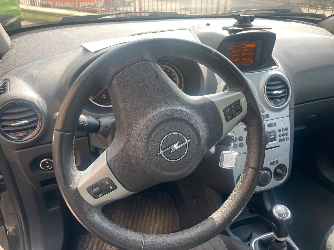 OPEL CORSA 1.3 CDTI 75CV F.AP. 5 PORTE AUTO PER NEO PATENTATI