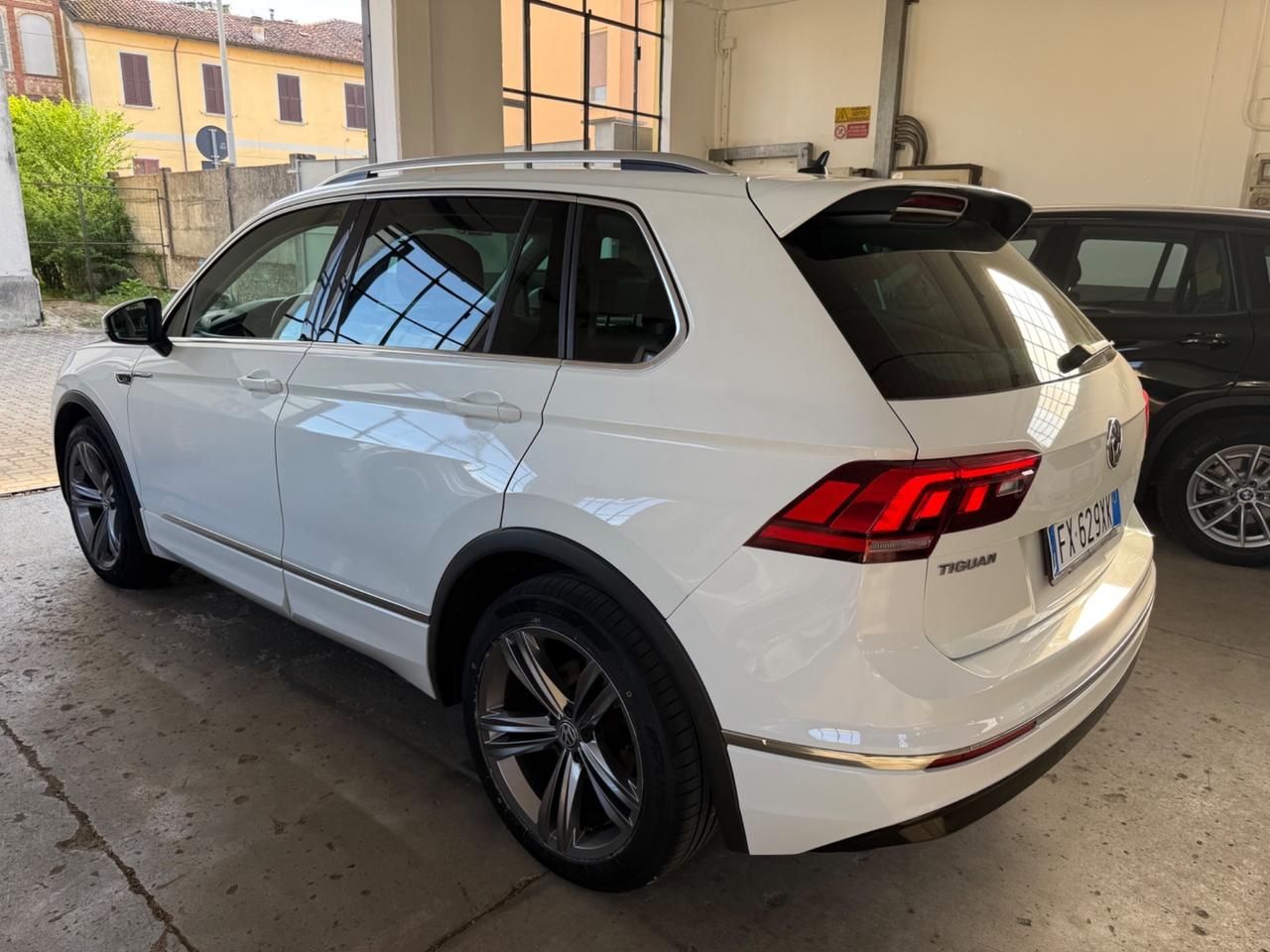Volkswagen Tiguan 1.5 TSI 150 CV DSG Advanced R-Line GOMME NUOVE