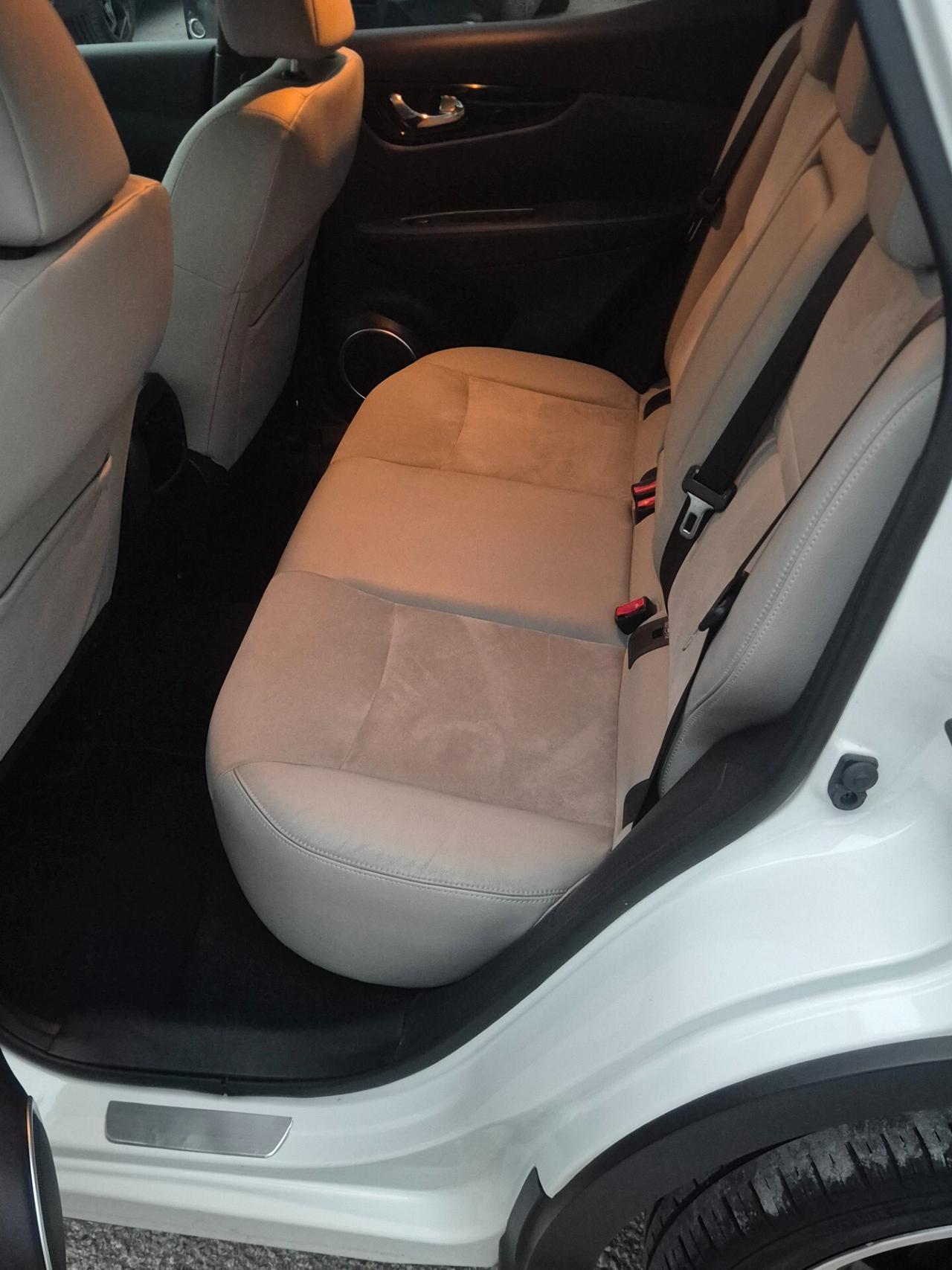 Nissan Qashqai 1.6 dCi 2WD Acenta Premium