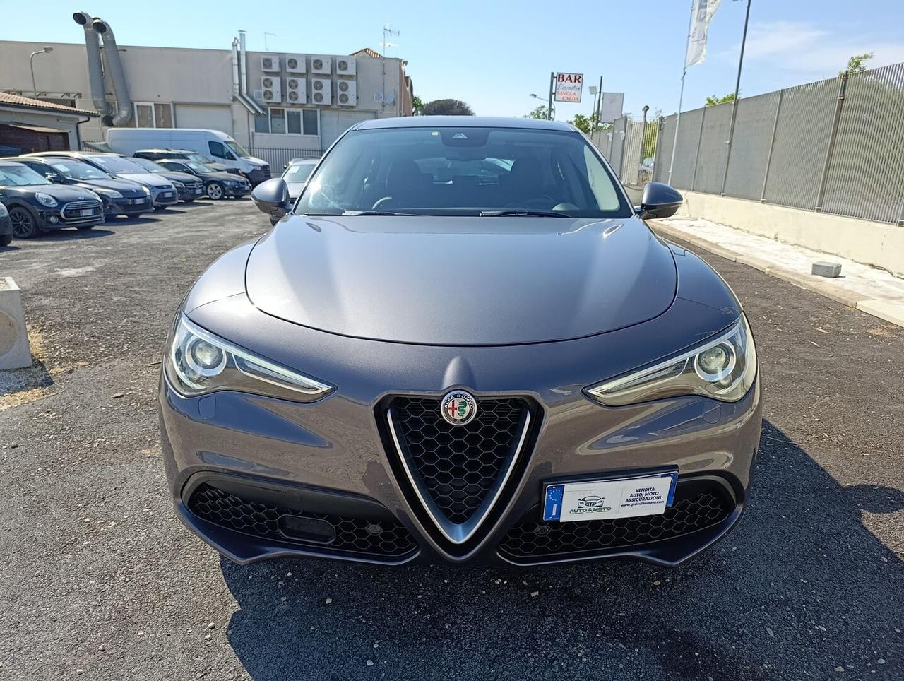 Alfa Romeo Stelvio 2.2 t Business Q4 210cv auto my19