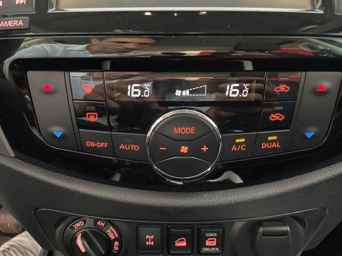 NISSAN NAVARA 2.3D DOUBLE CAB 190CV PICK-UP