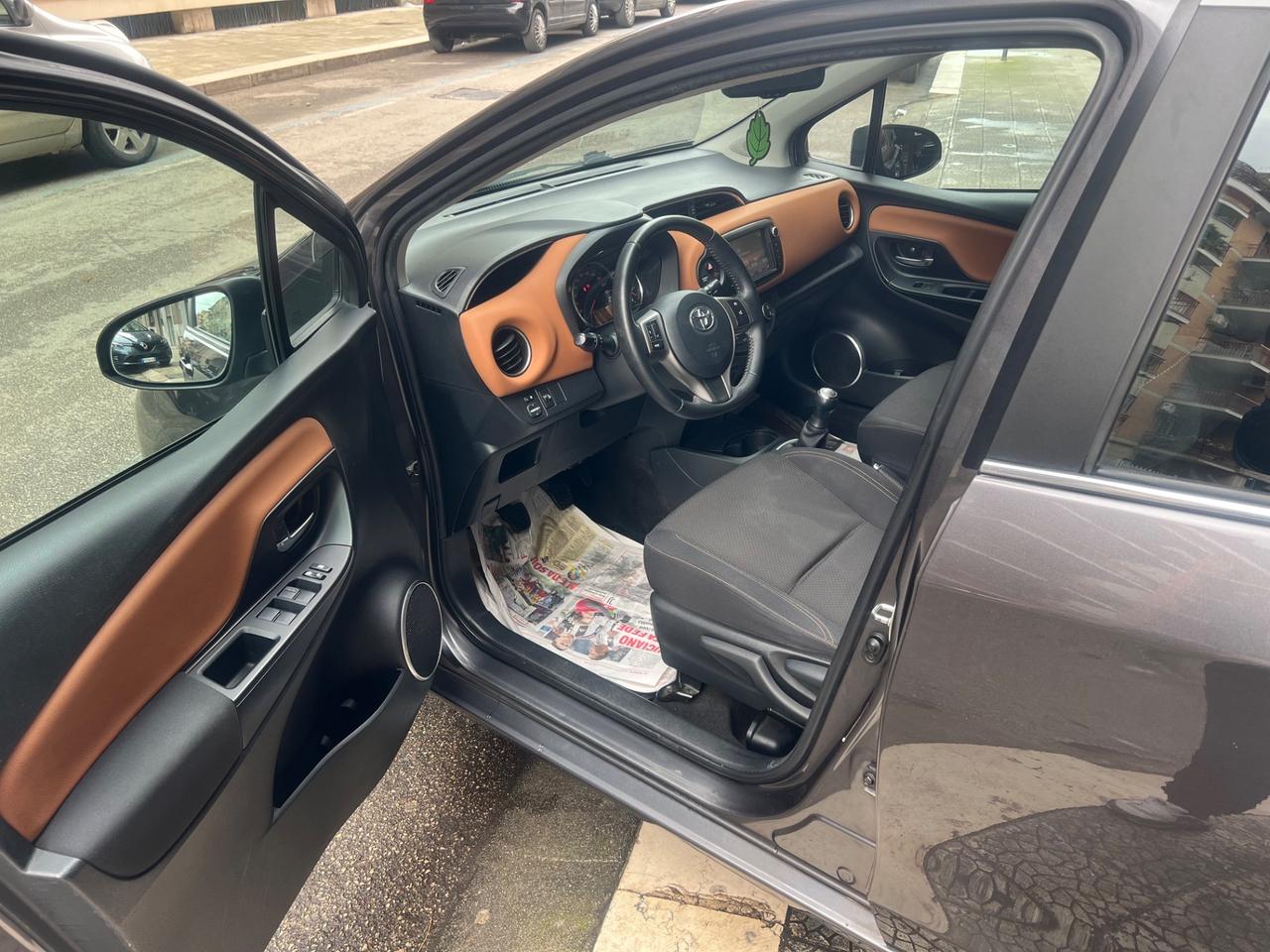 Toyota Yaris 1.0 5 porte Lounge