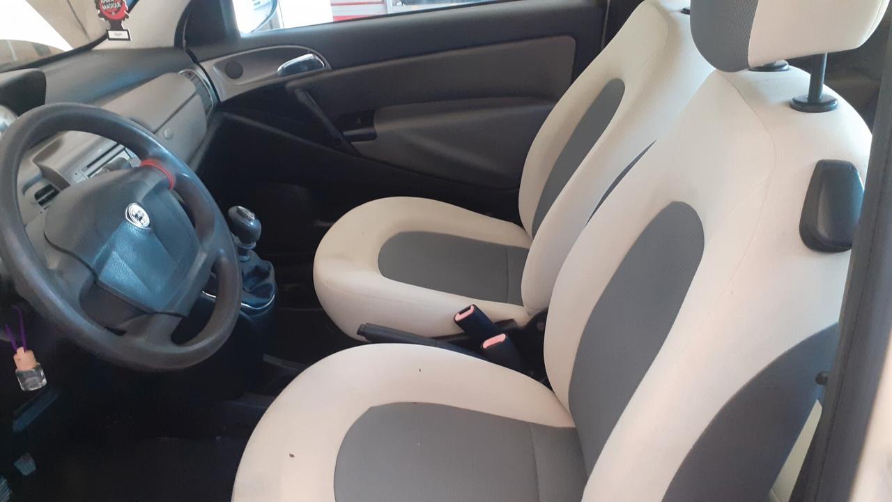 Lancia Ypsilon 1.2 Argento