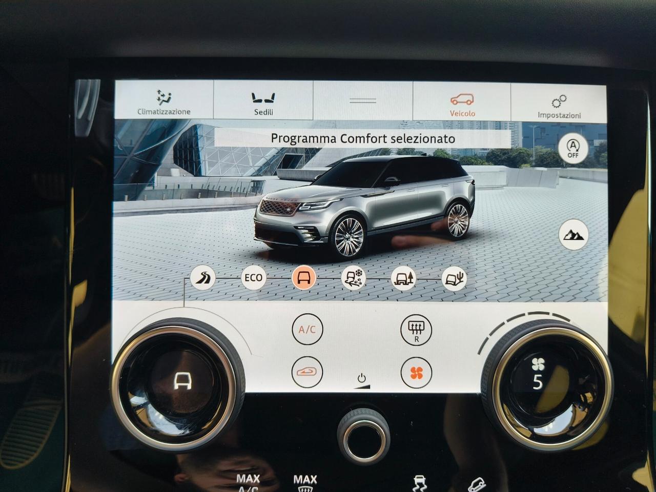 Range Rover Velar 2.0 Si4 300 CV R-Dynamic HSE