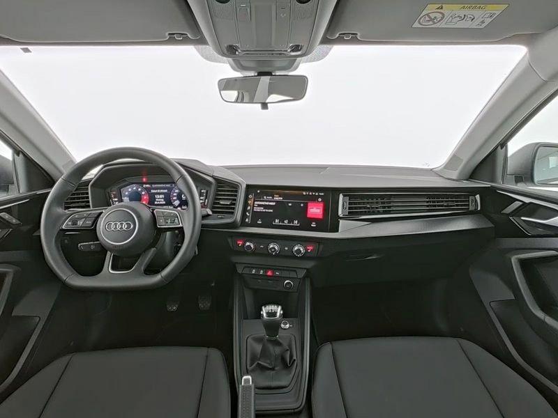 Audi A1 Sportback 25 TFSI Cockpit Cruise Control Smartphone interface