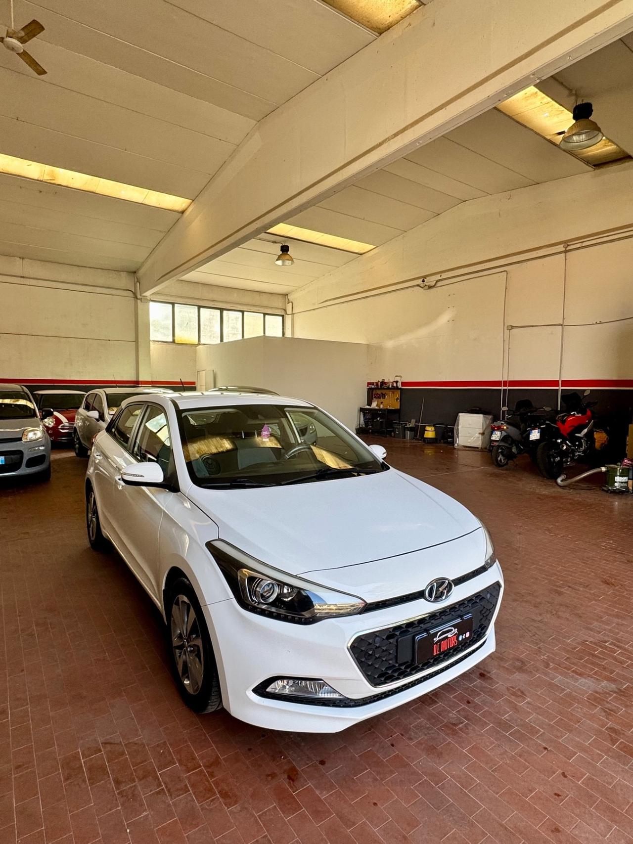 Hyundai i20 1.2 5 porte Econext Blackline
