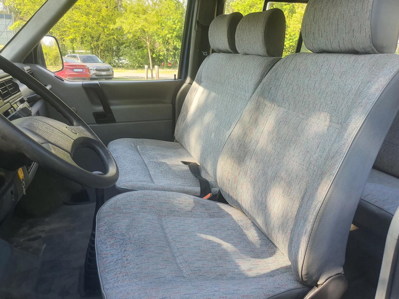 Volkswagen T3 Caravelle 9 POSTI