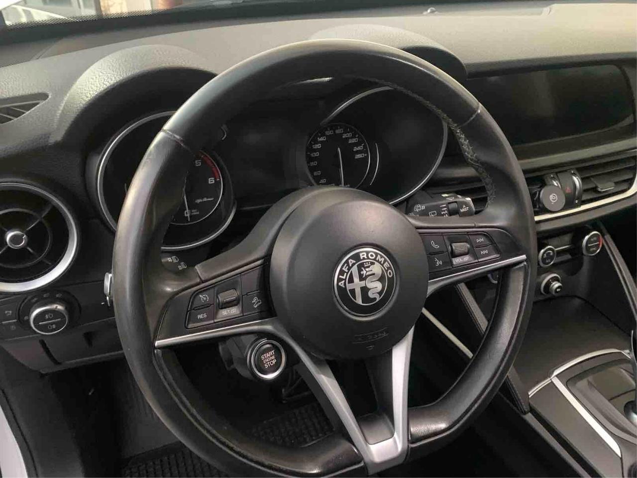 Alfa Romeo Stelvio 2.2 Turbodiesel 180 CV Q4