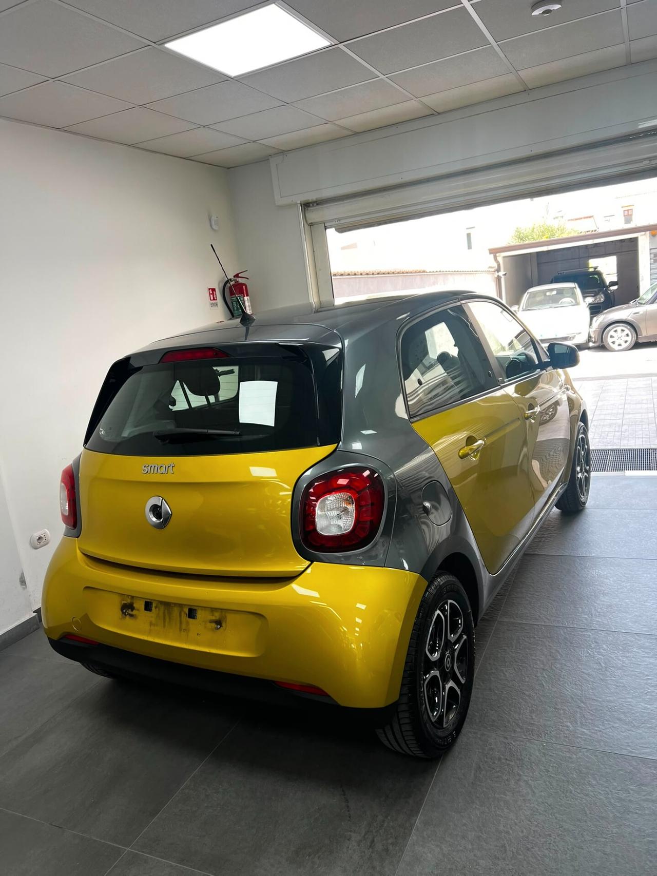 Smart ForFour 70 1.0 Passion