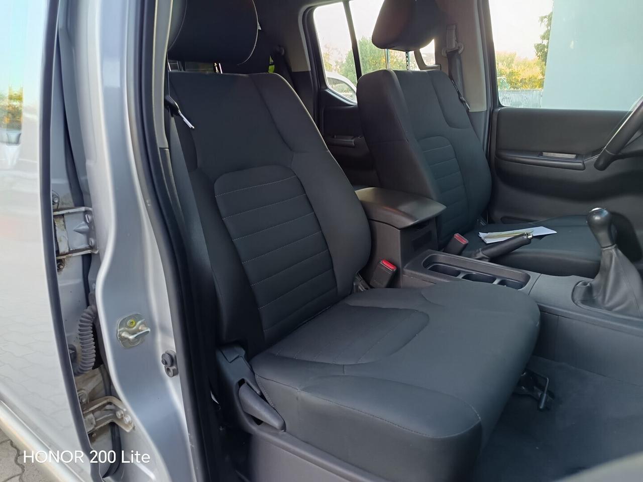 NISSAN Navara 2.5 dCi 190CV 4 porte Double Cab