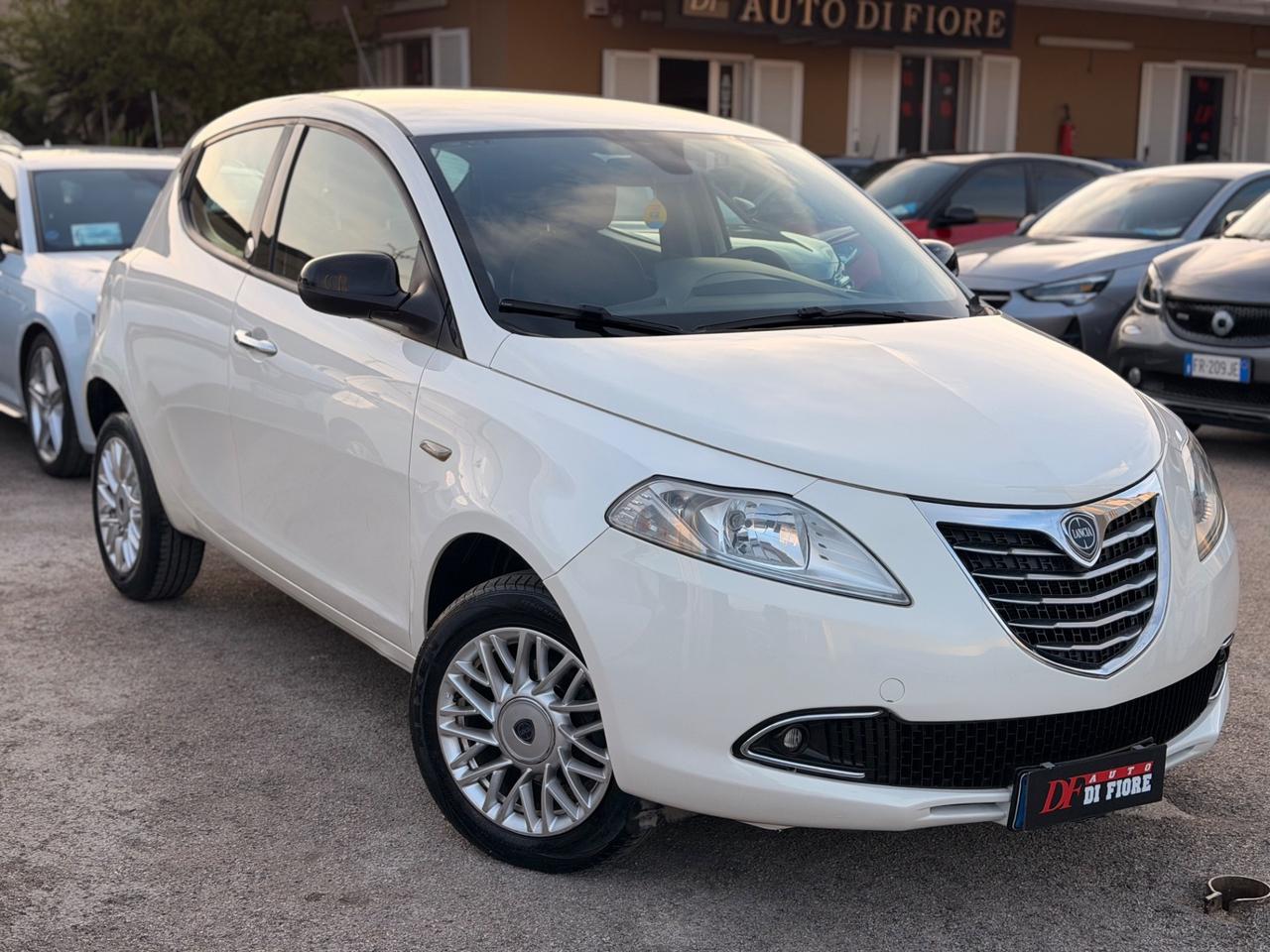 Lancia Ypsilon 0.9 TwinAir 85Cv Metano Ecochic Gold