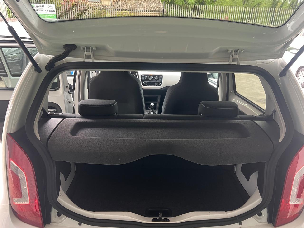 Volkswagen up! 1.0 75 CV 5p. high up!