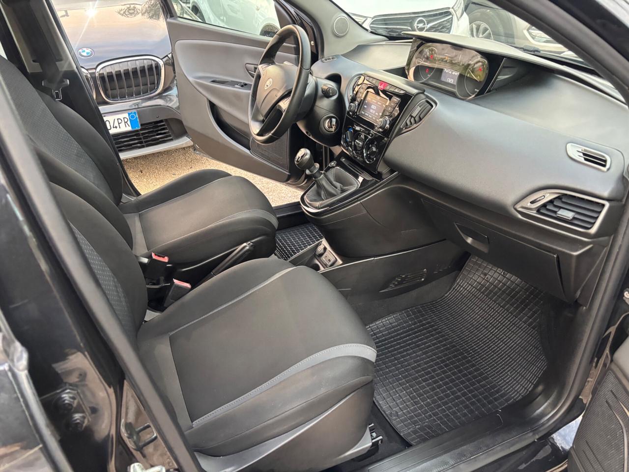 LANCIA YPSILON 1.2 GPL SCAD 2027 PLATINUM