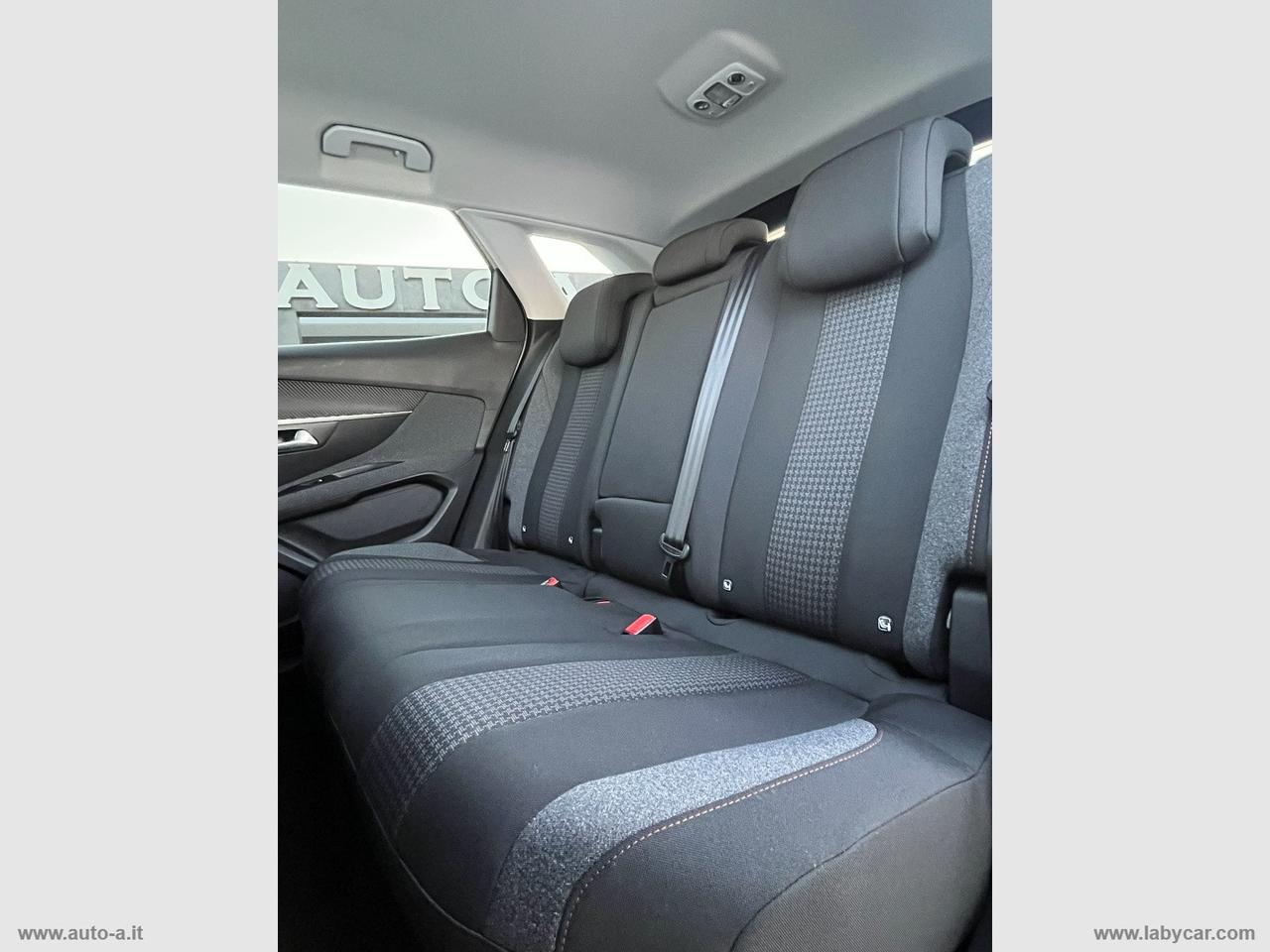 PEUGEOT 3008 BlueHDi 130 S&S EAT8 Allure