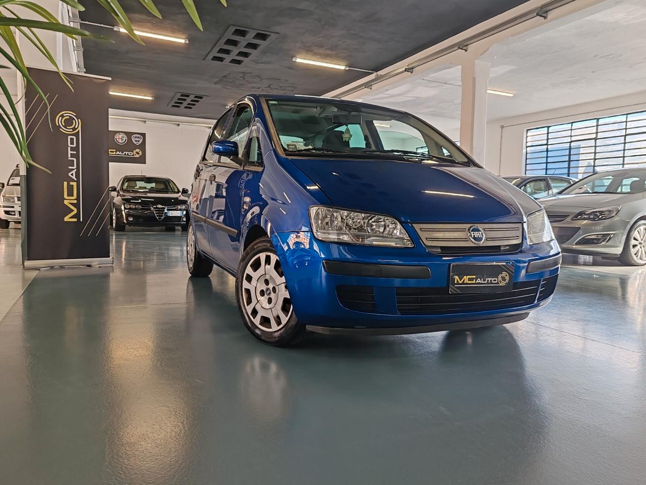 Fiat Idea 1.2 16V BlackLabel