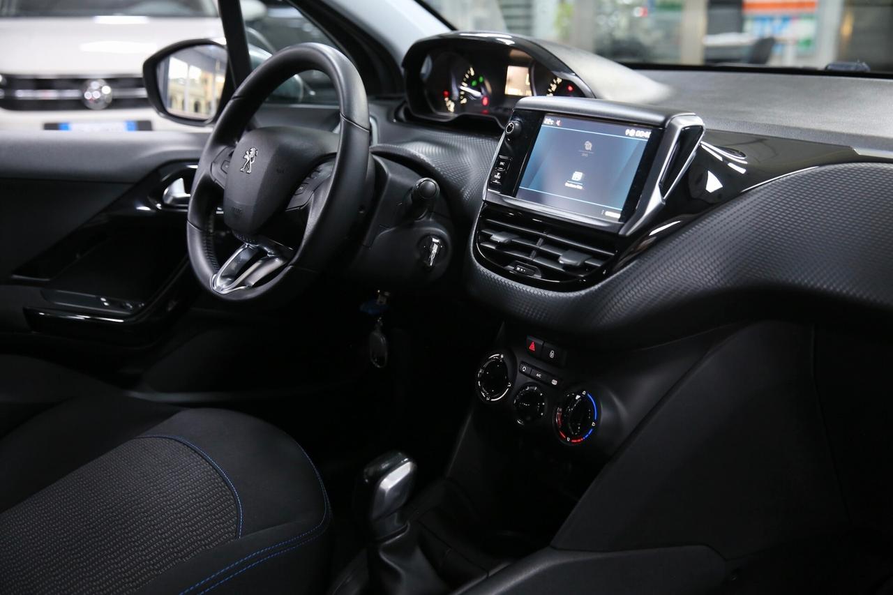 Peugeot 208 BlueHDi 100 cv Signature
