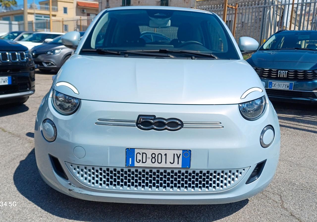 Fiat 500e Berlina 42 kWh Icon " elettrica "