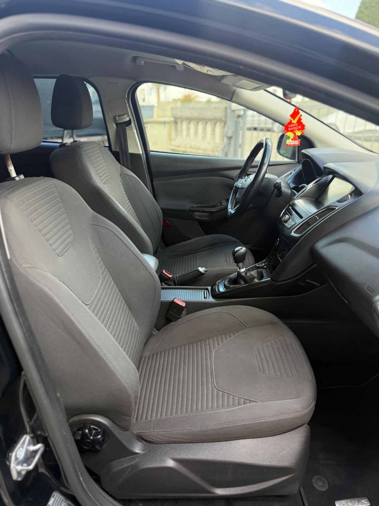 Ford Focus 1.5 TDCi TITANIUM NEOPAT. 2015 EURO 6