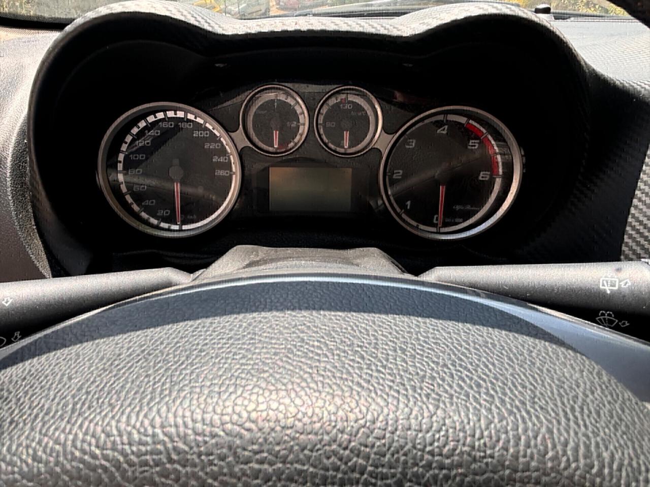 Alfa Romeo MiTo 1.3 JTDm-2 95 CV S&S Distinctive addetta per neopatentati