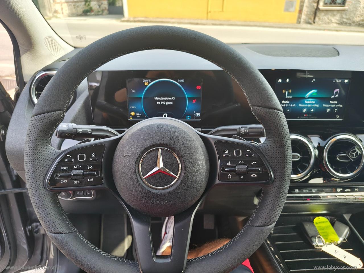 MERCEDES-BENZ B 180 d Automatic Executive
