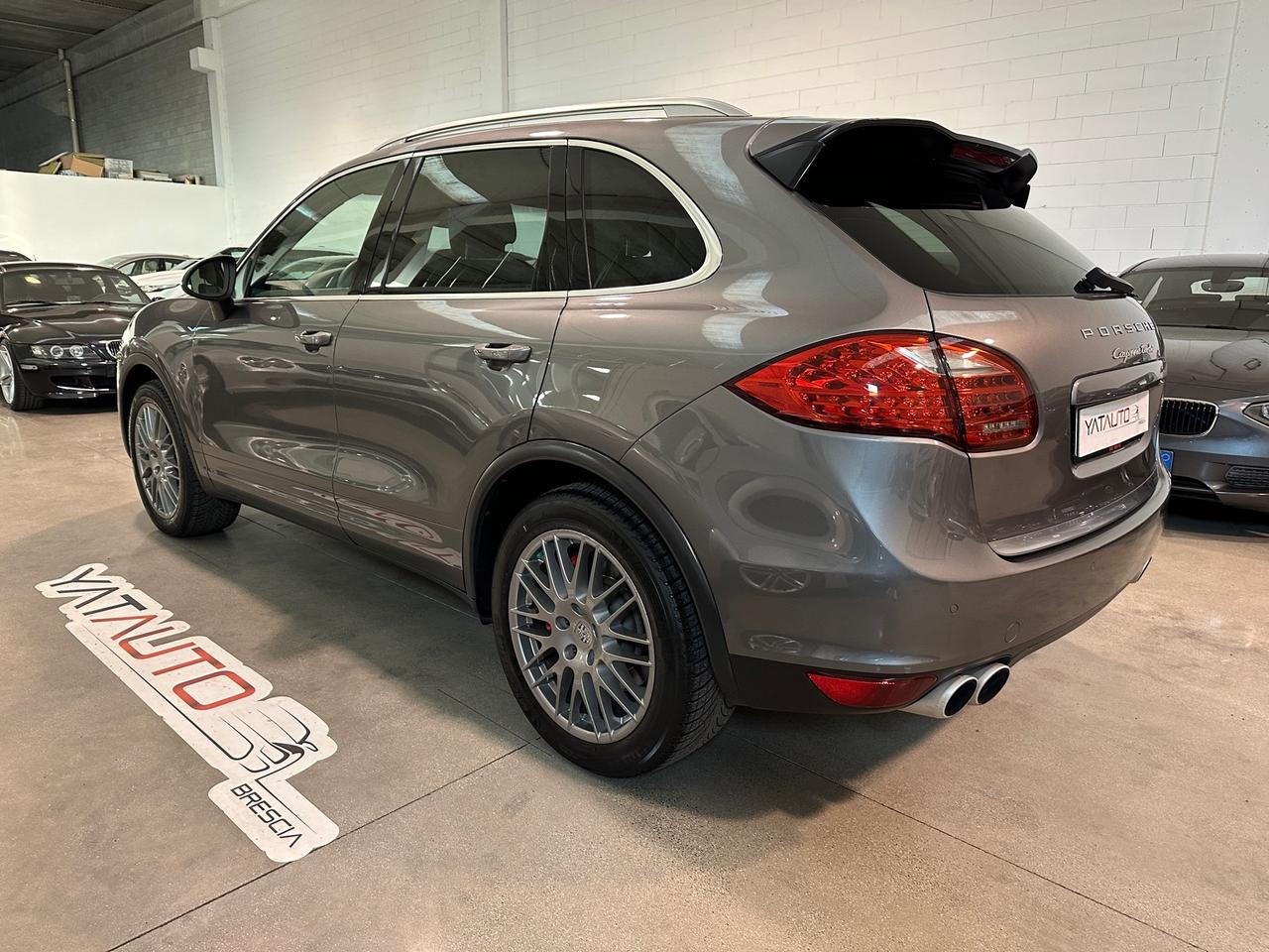 Porsche Cayenne 4.8 Turbo