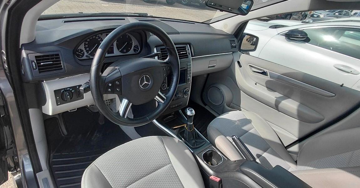 Mercedes-benz B 200 CDI Premium