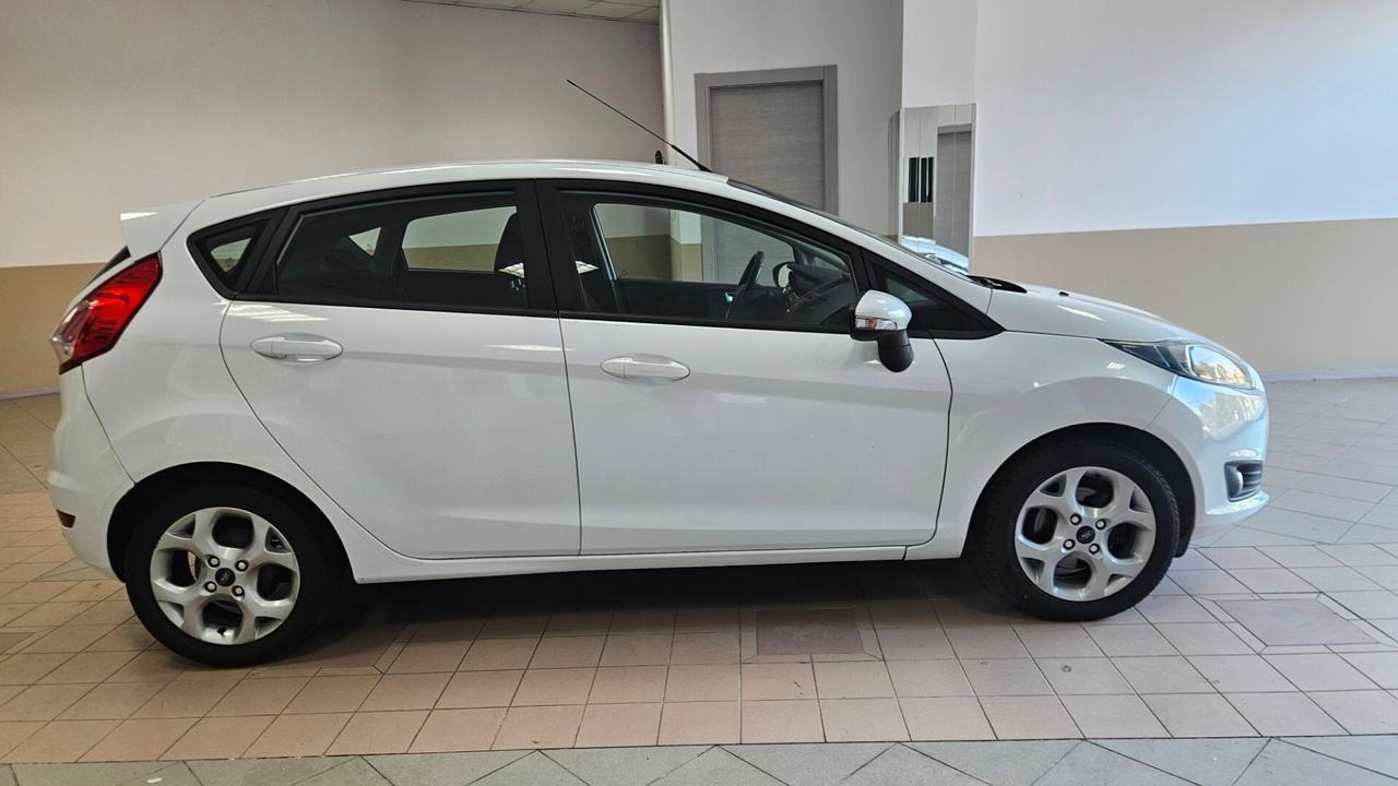 Ford Fiesta Plus 1.5 TDCi 75CV 5 porte