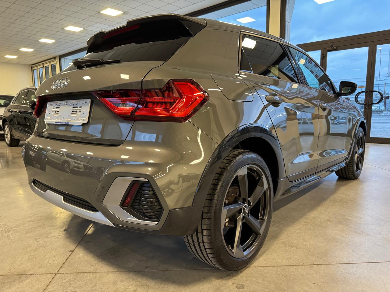 Audi A1 Allstreet 30 1.0 TFSI 110cv Int. Pelle Cerchi 18"