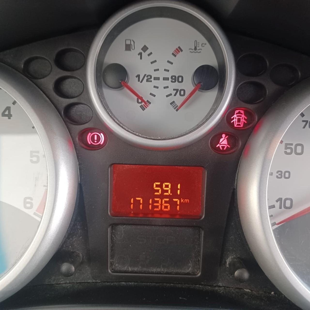 170188KM PEUGEOT 207 1.4 HDI NEOPATENTATI PERFETTA