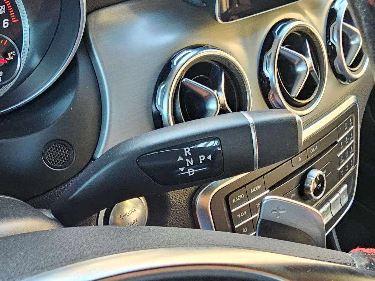 Mercedes-benz GLA 200 d Automatic 4Matic Premium AMG