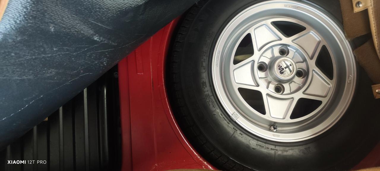 Alfa Romeo Spider 1.600cc CARBURATORI WEBER
