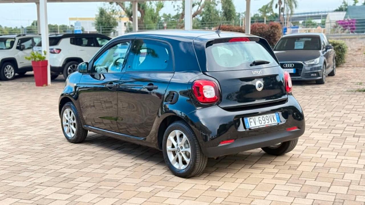 Smart ForFour 70 1.0 Youngster