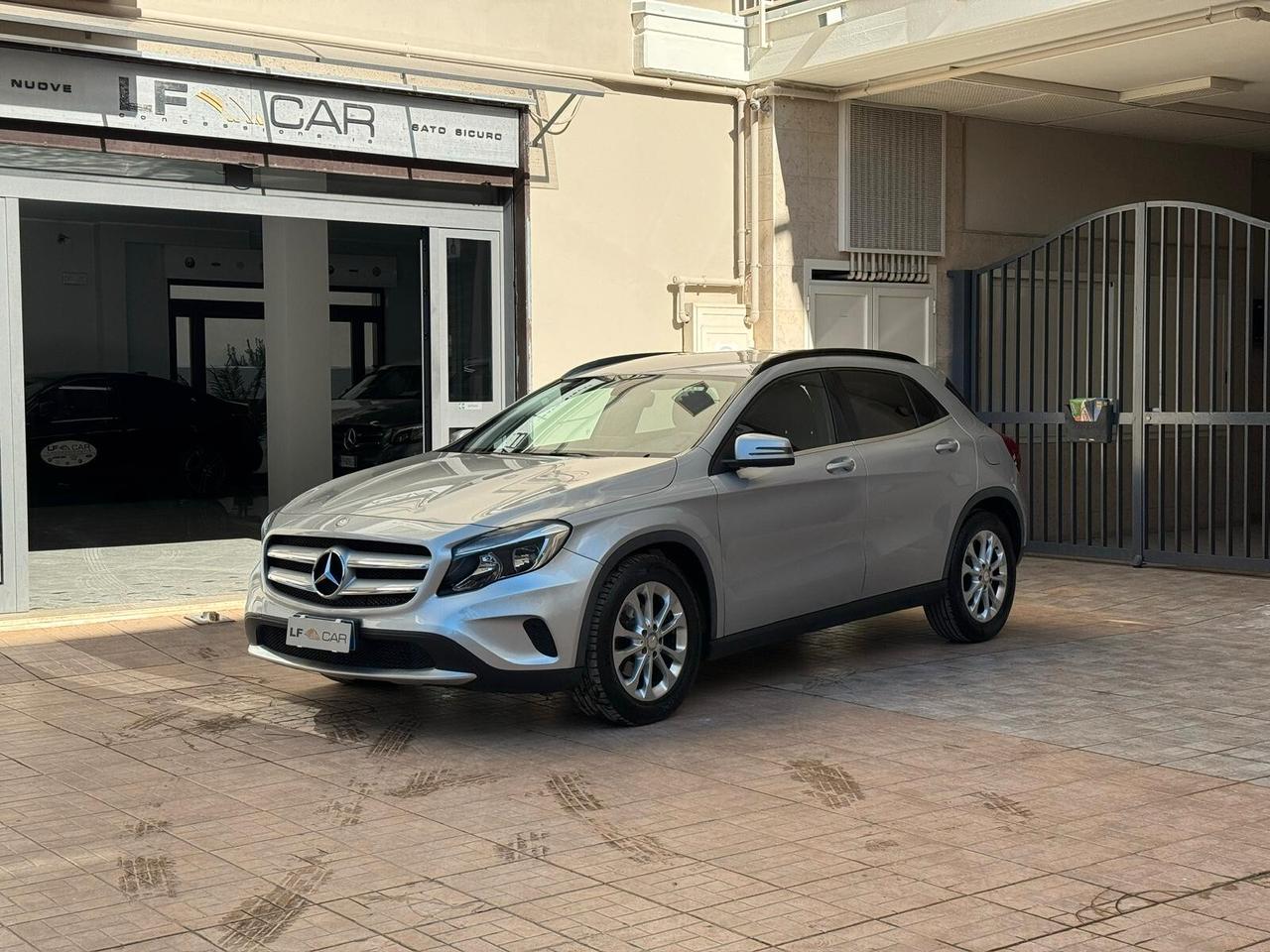 Mercedes-benz GLA 180 1.5 d Automatic Business 110 cv