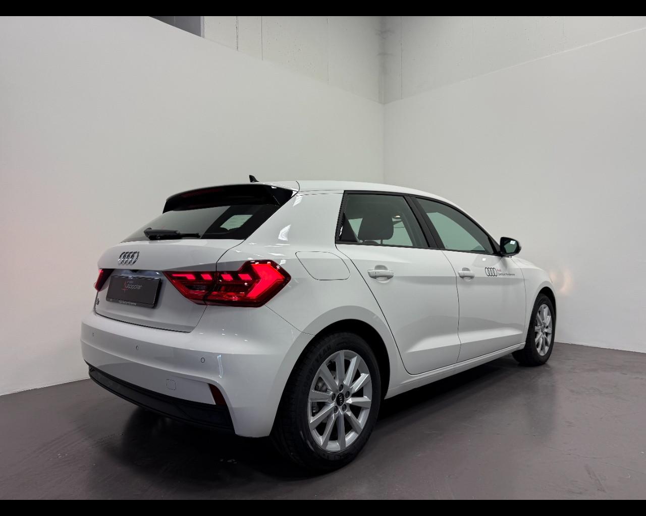 AUDI A1 SPORTBACK 30 TFSI BUSINESS
